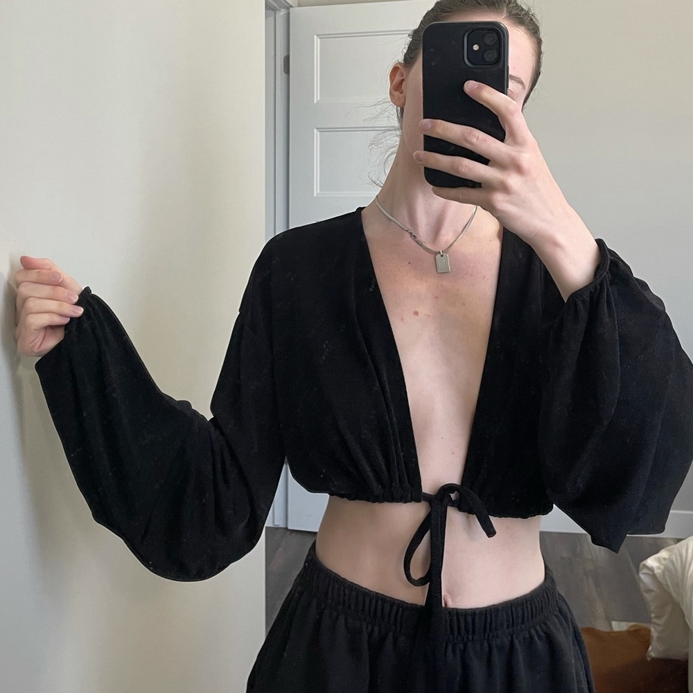 Misguided tie top